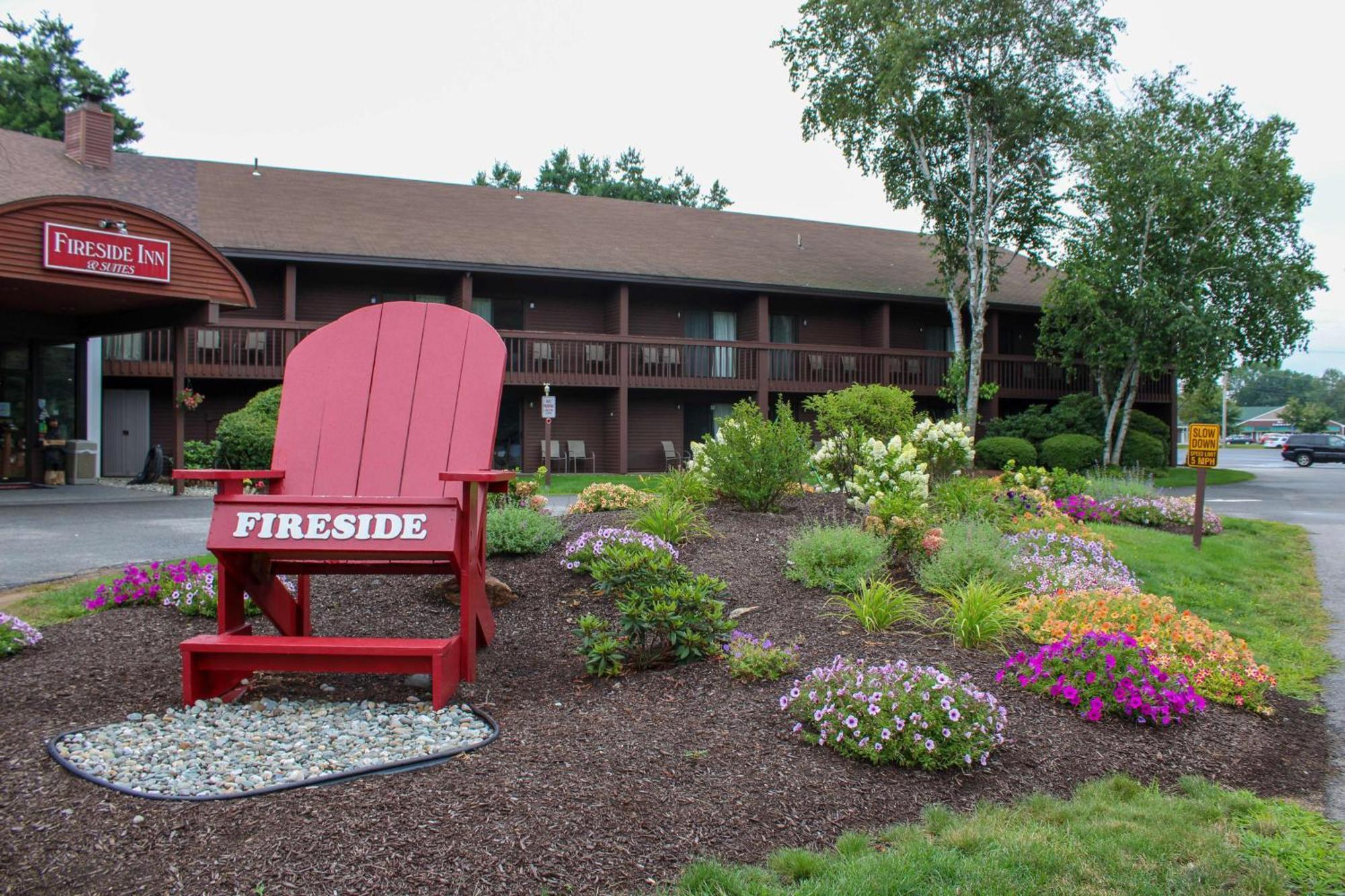 Fireside Inn & Suites Ґілфорд Екстер'єр фото