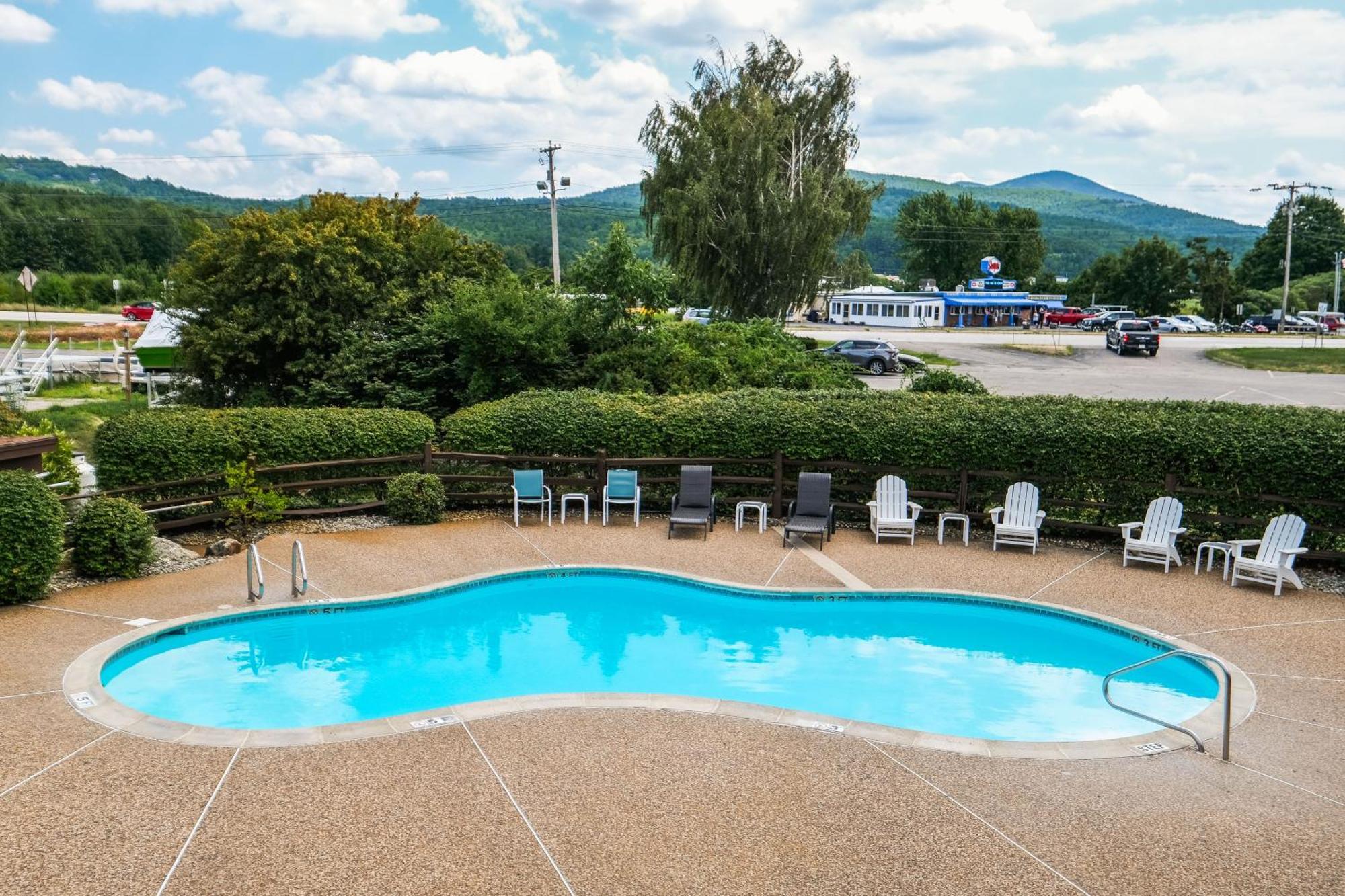 Fireside Inn & Suites Ґілфорд Екстер'єр фото