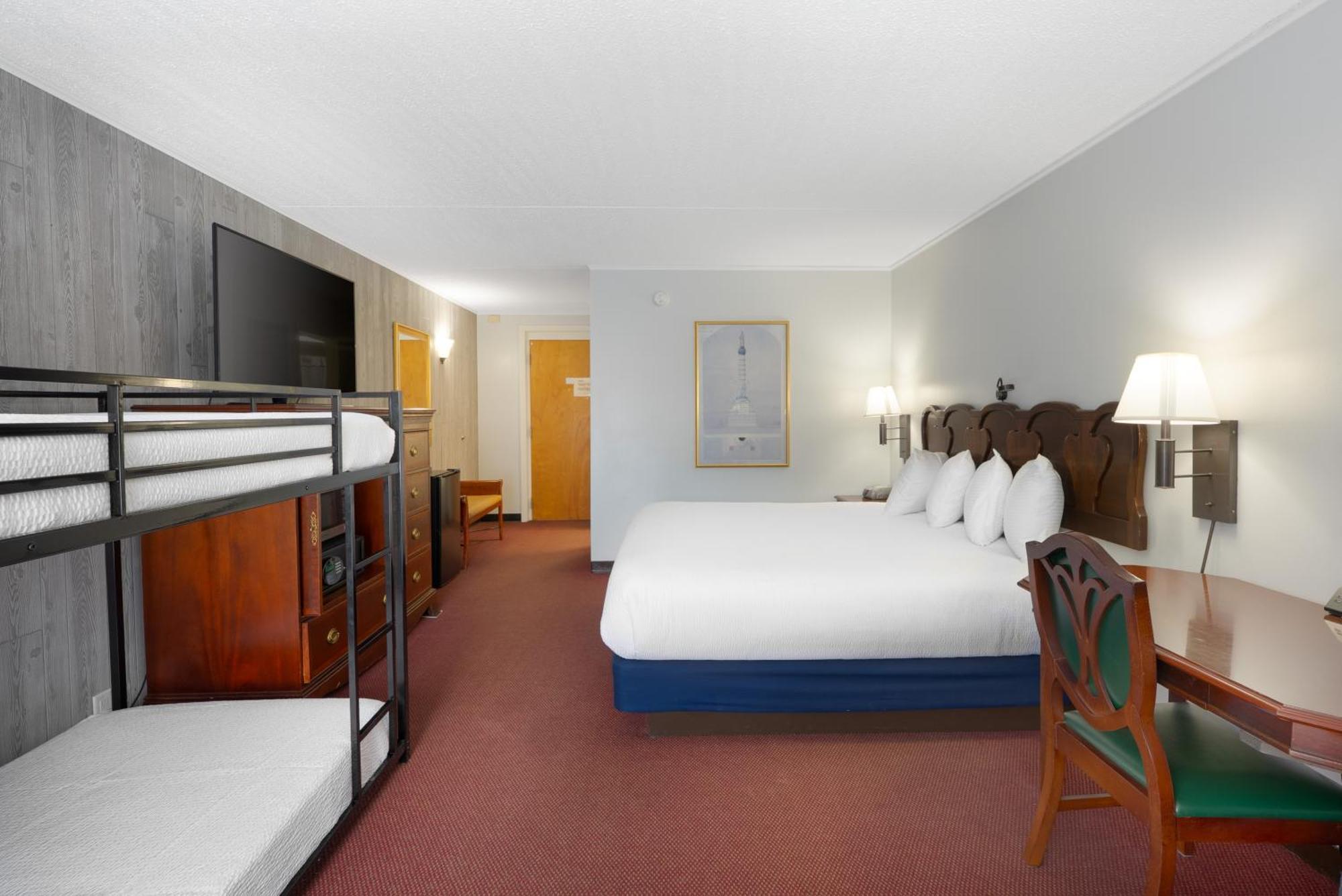 Fireside Inn & Suites Ґілфорд Номер фото