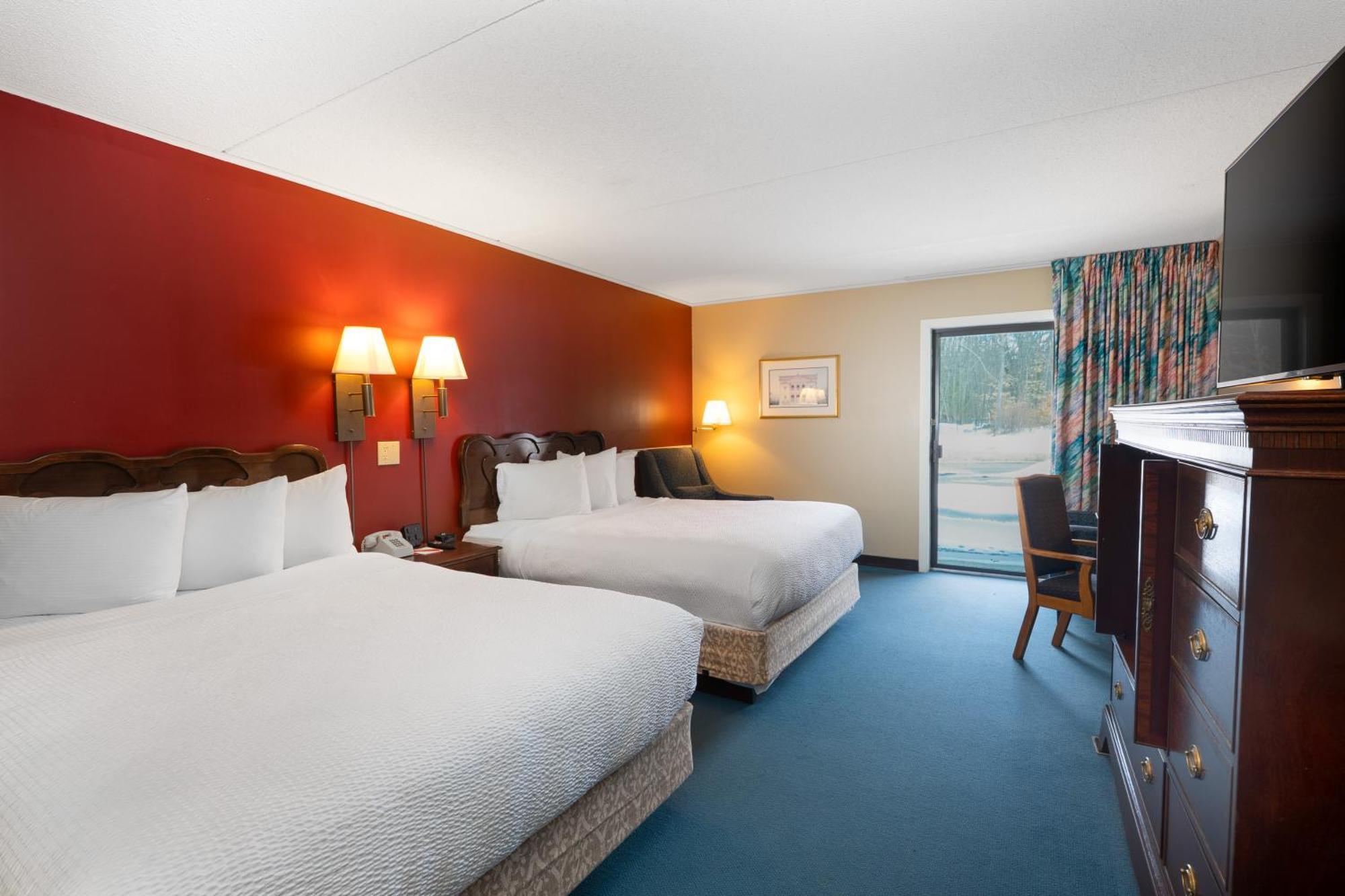 Fireside Inn & Suites Ґілфорд Екстер'єр фото