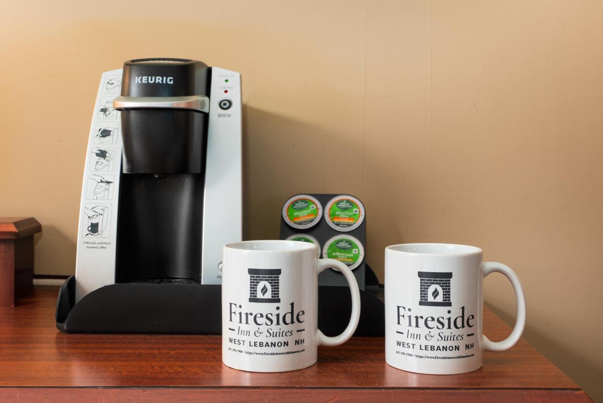 Fireside Inn & Suites Ґілфорд Екстер'єр фото